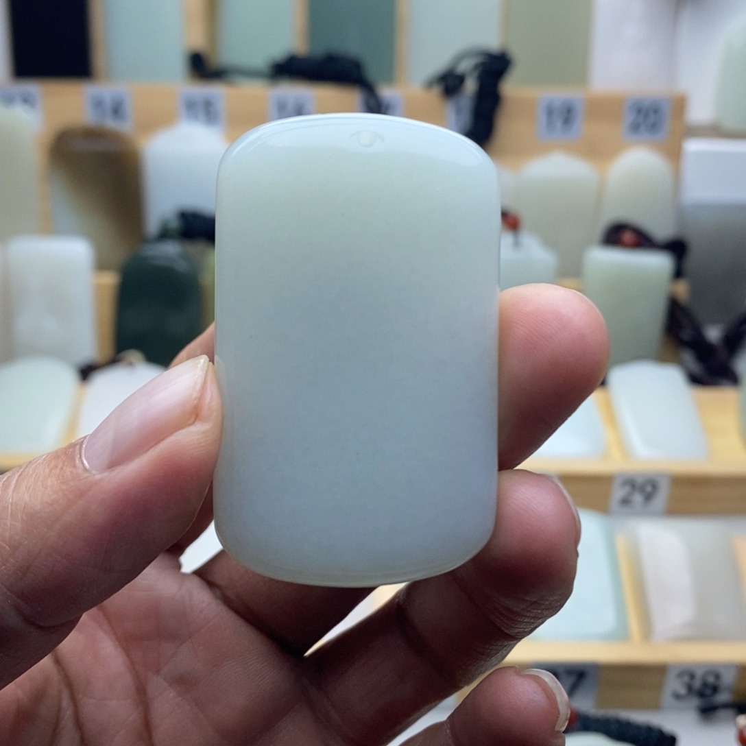 未镶嵌和田玉挂件