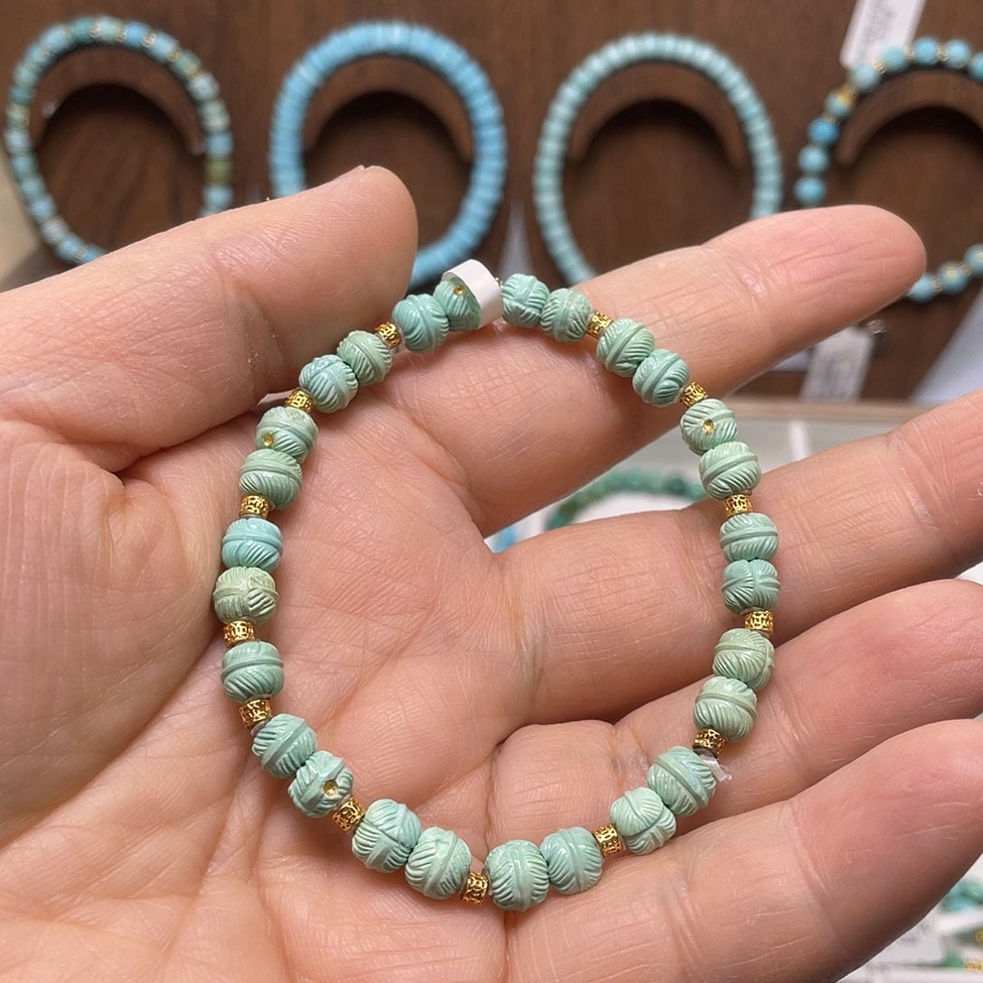 绿松石未镶嵌珠宝奇石007