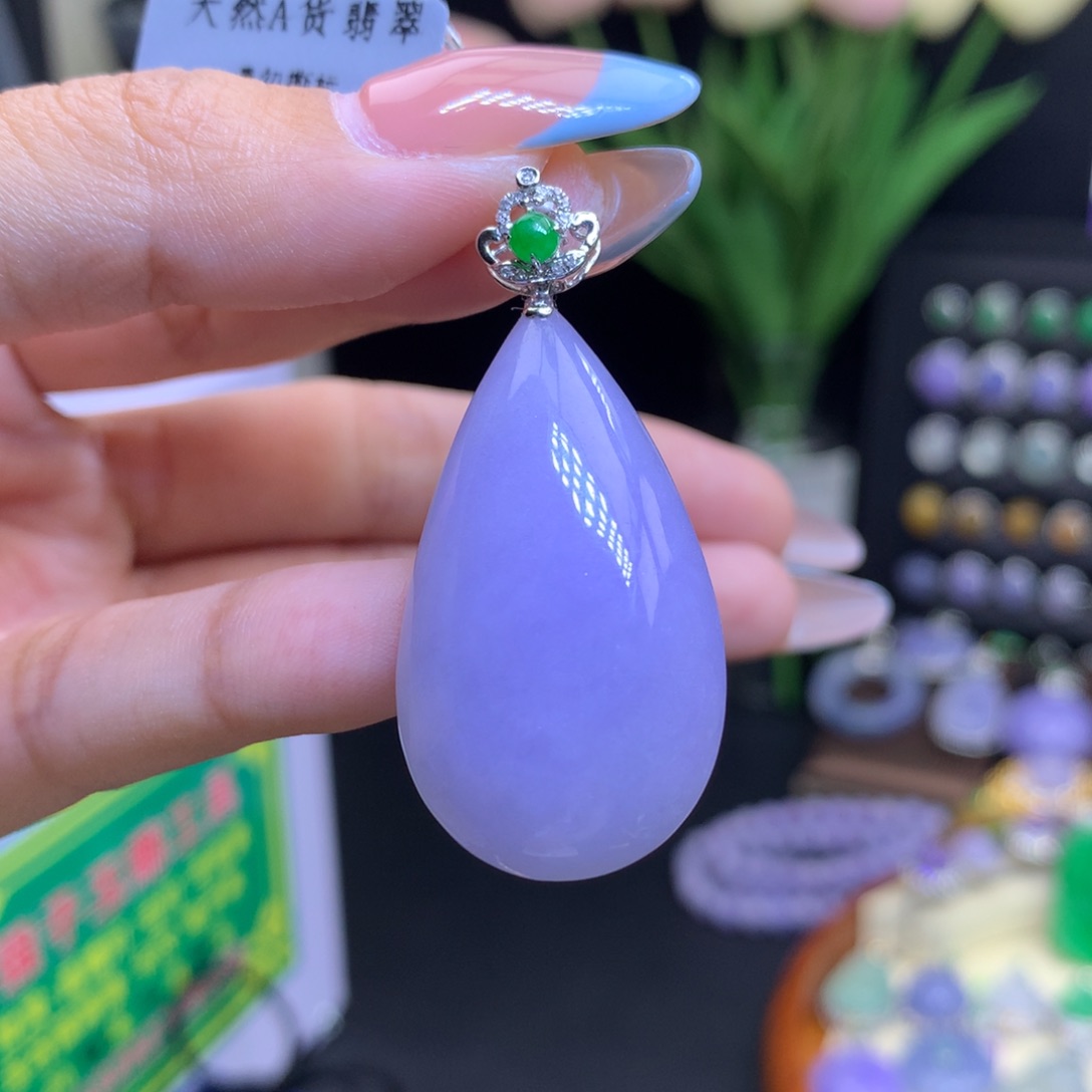 翡翠18K金镶嵌颈饰天然