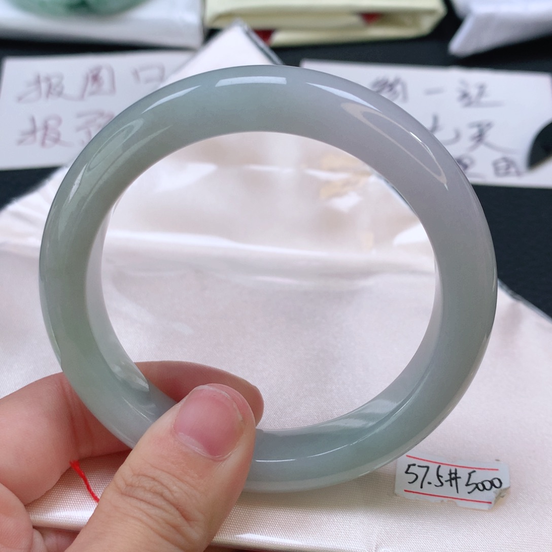 翡翠手镯未镶嵌翡翠手镯57.5