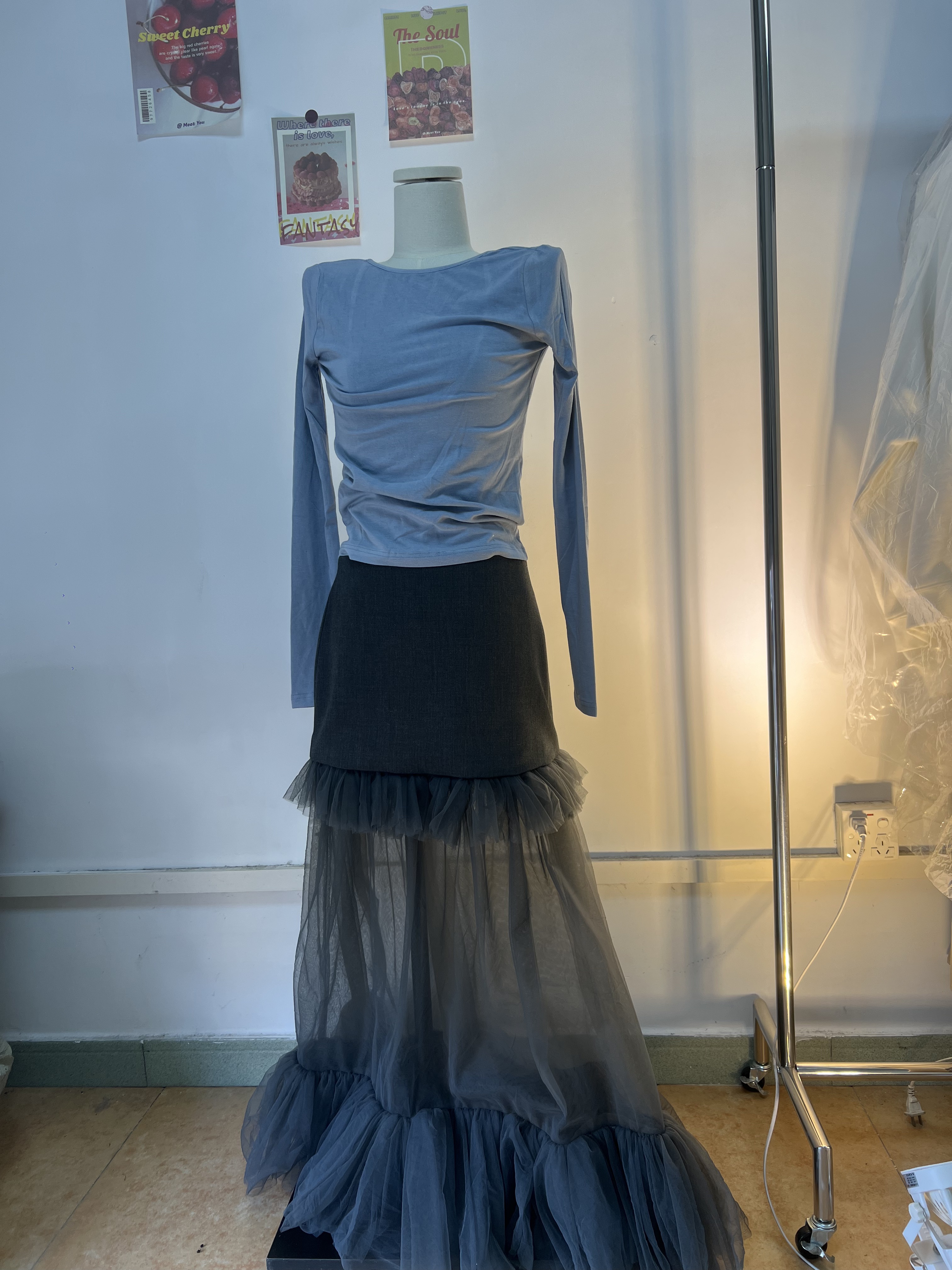 珊店79-129新气质长袖不规则设计师拼接舒适活力女性系上衣温和系