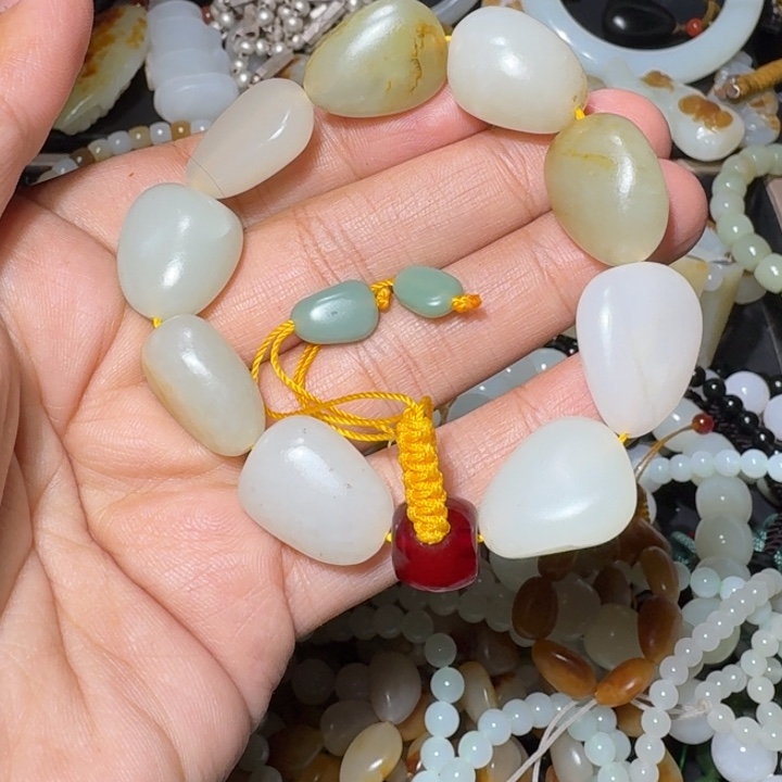 和田玉未镶嵌手链