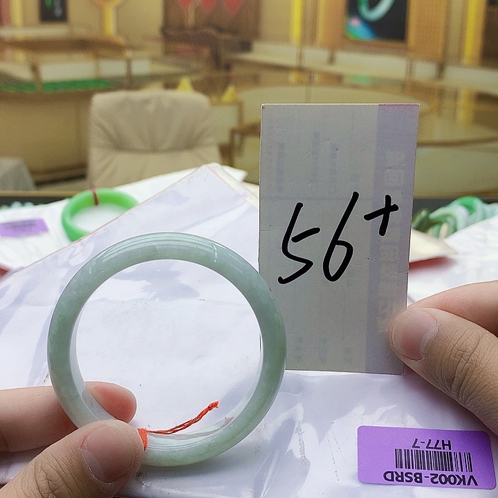 翡翠未镶嵌手镯fhdjhbh