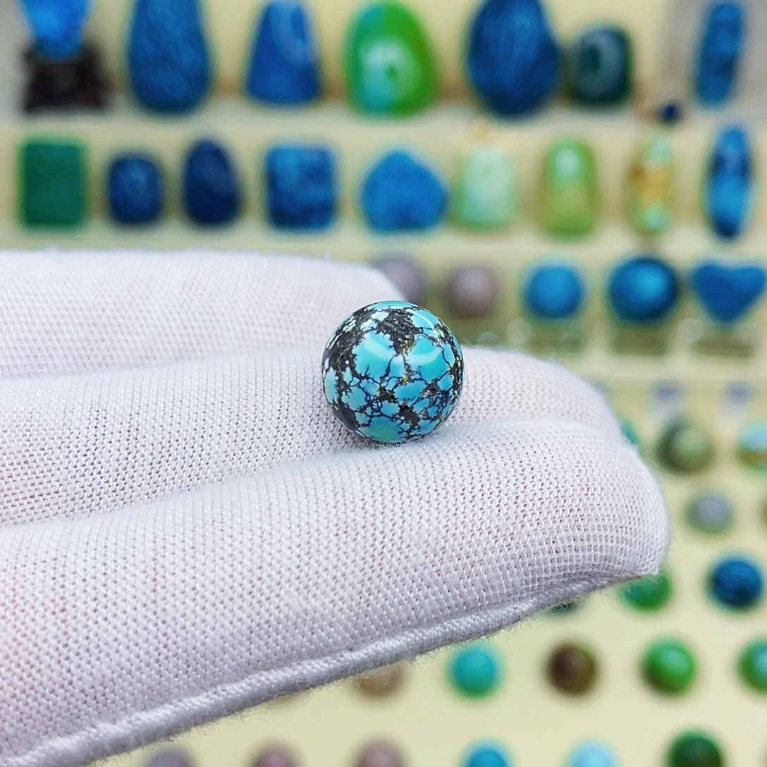 绿松石绿松石未镶嵌