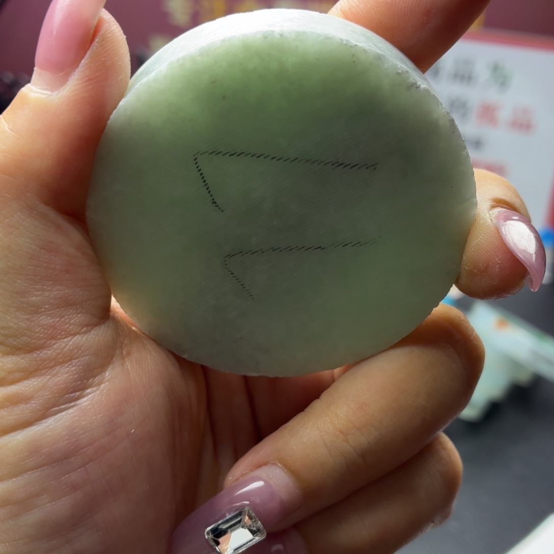 定制翡翠未镶嵌缅A翡翠多样性发一