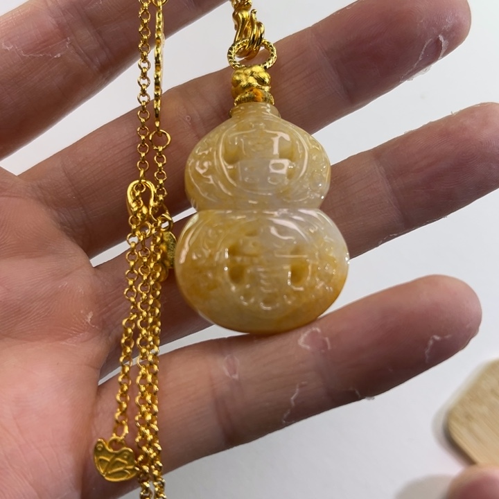 翡翠吊坠(赠链)未镶嵌代编织