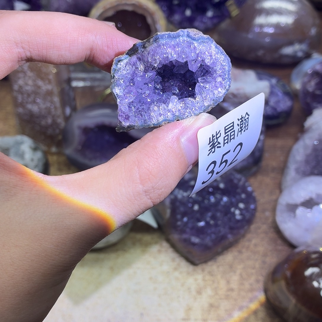 未镶嵌黄晶大型摆件（非配饰）