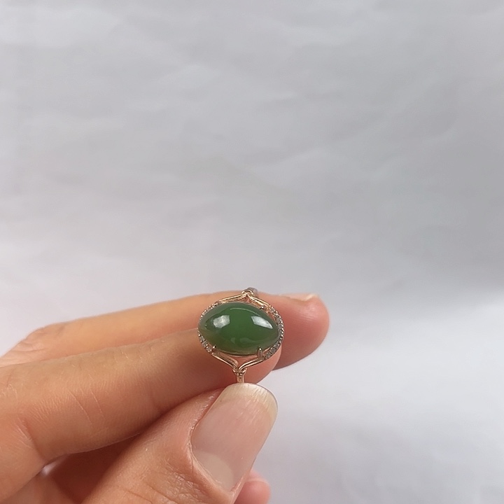 银S925镶嵌戒指和田玉（碧玉）