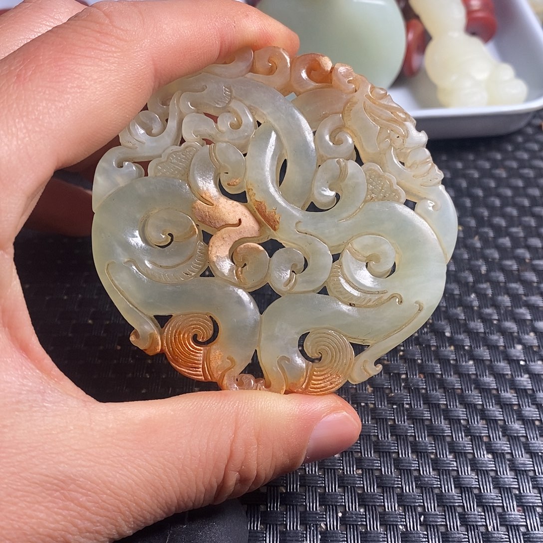 岫玉未镶嵌珠宝奇石