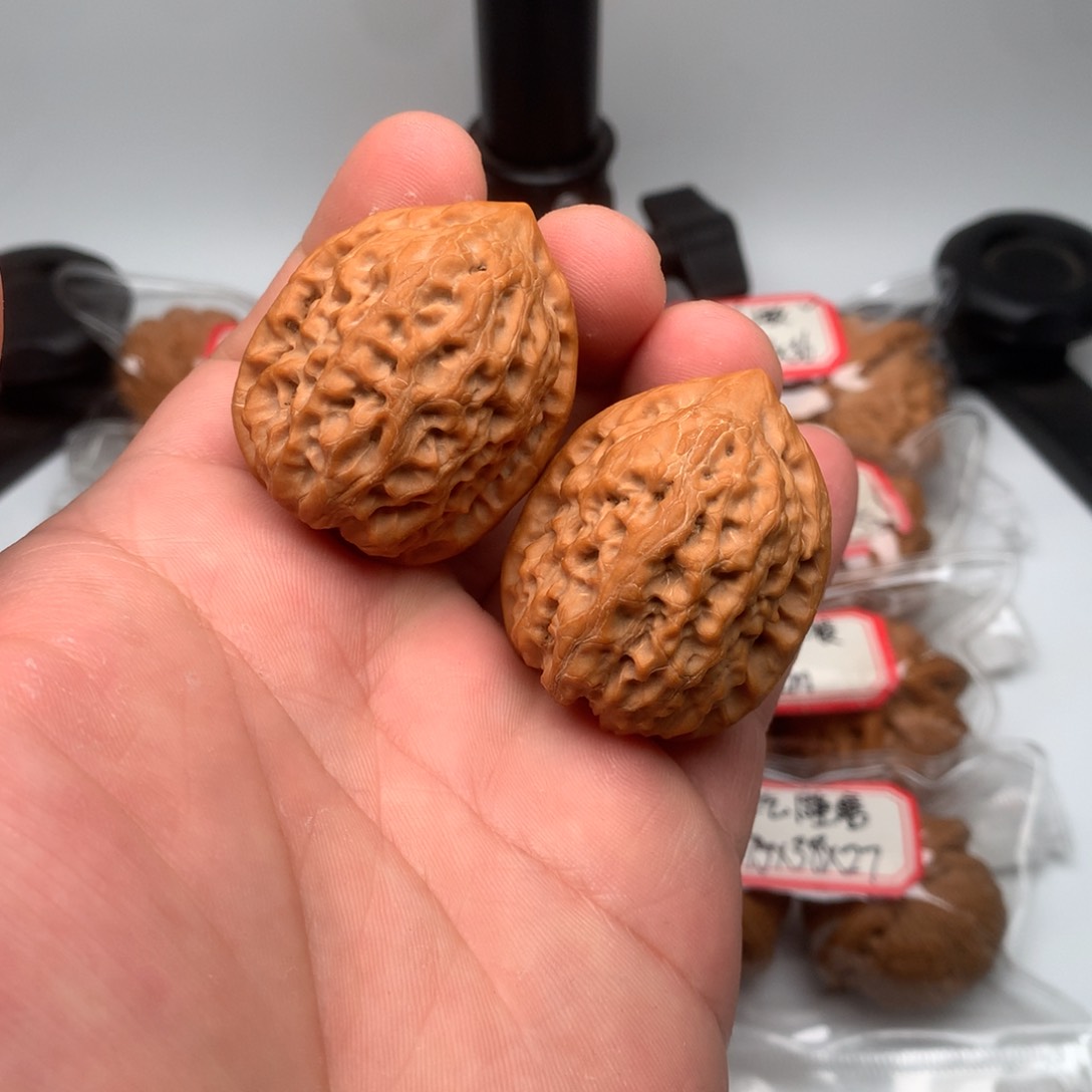 文玩核桃把件沈鸡35