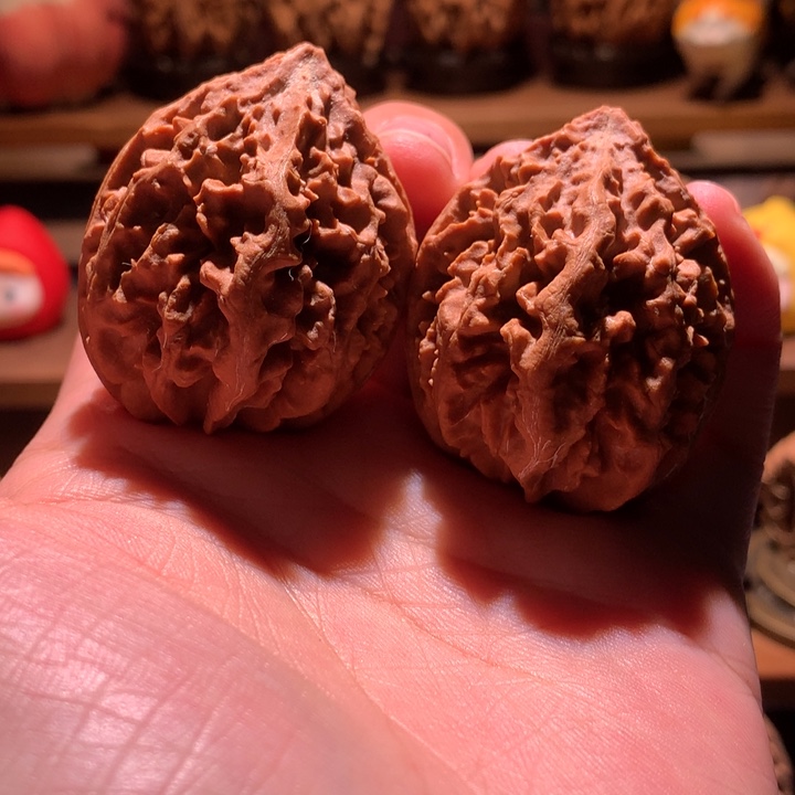 文玩核桃吊坠楸玥核25