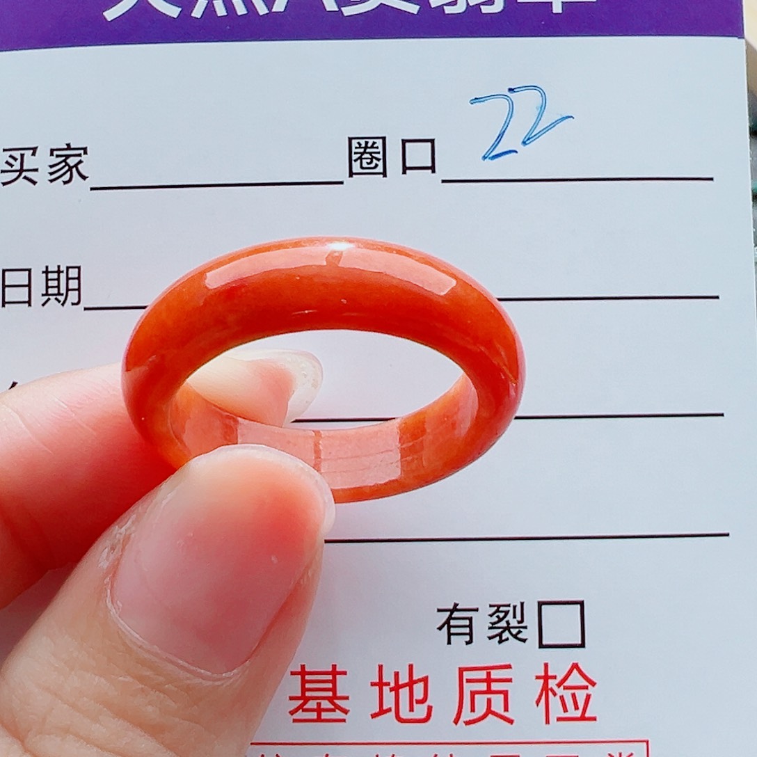 未镶嵌戒指翡翠越**好戒圈