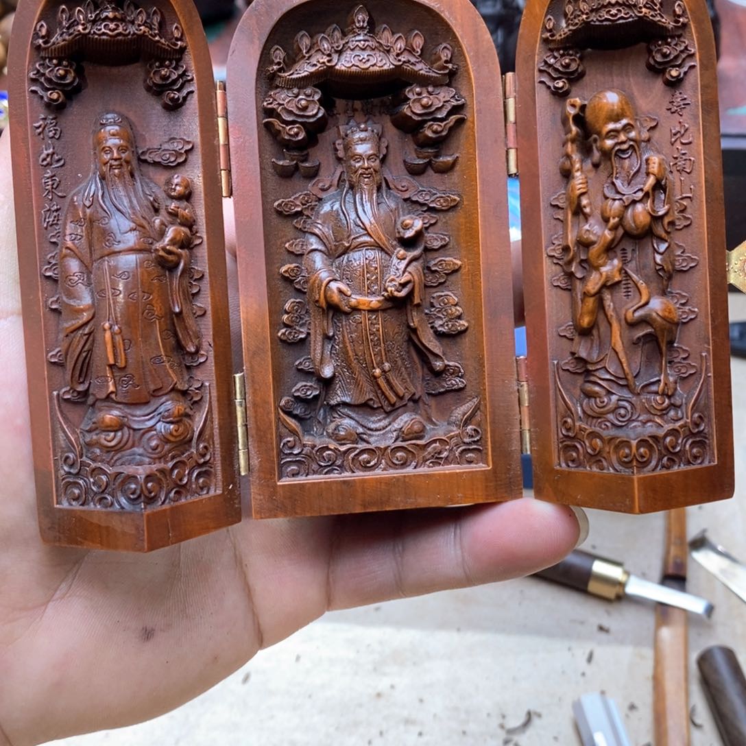 大叶紫檀（黑酸枝木类）