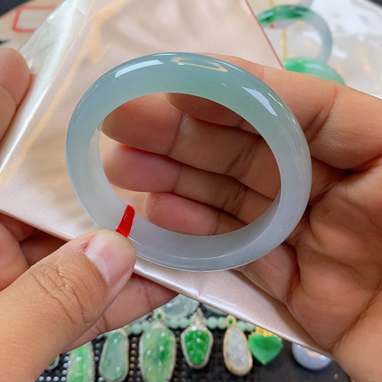 【闪购商品】未镶嵌手镯翡翠