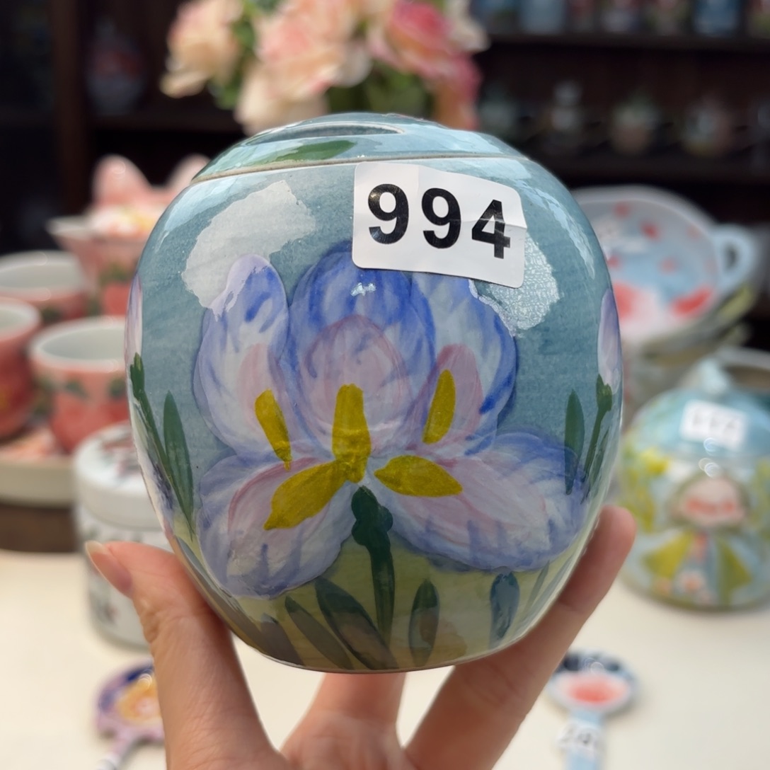 瓷片兔兔好可爱呀打