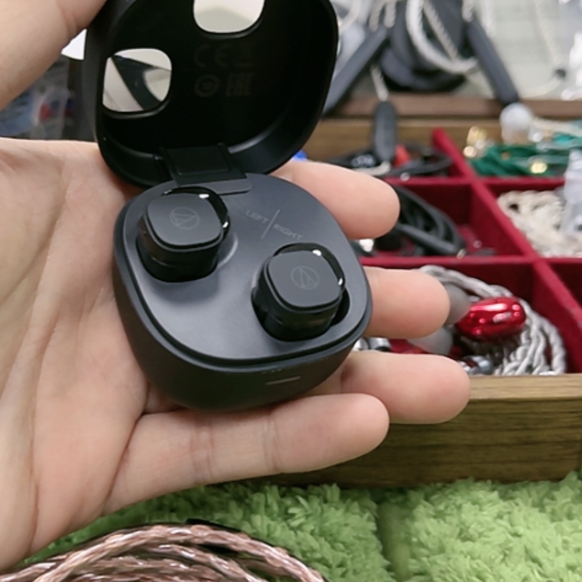 【闪购商品】95新黑色