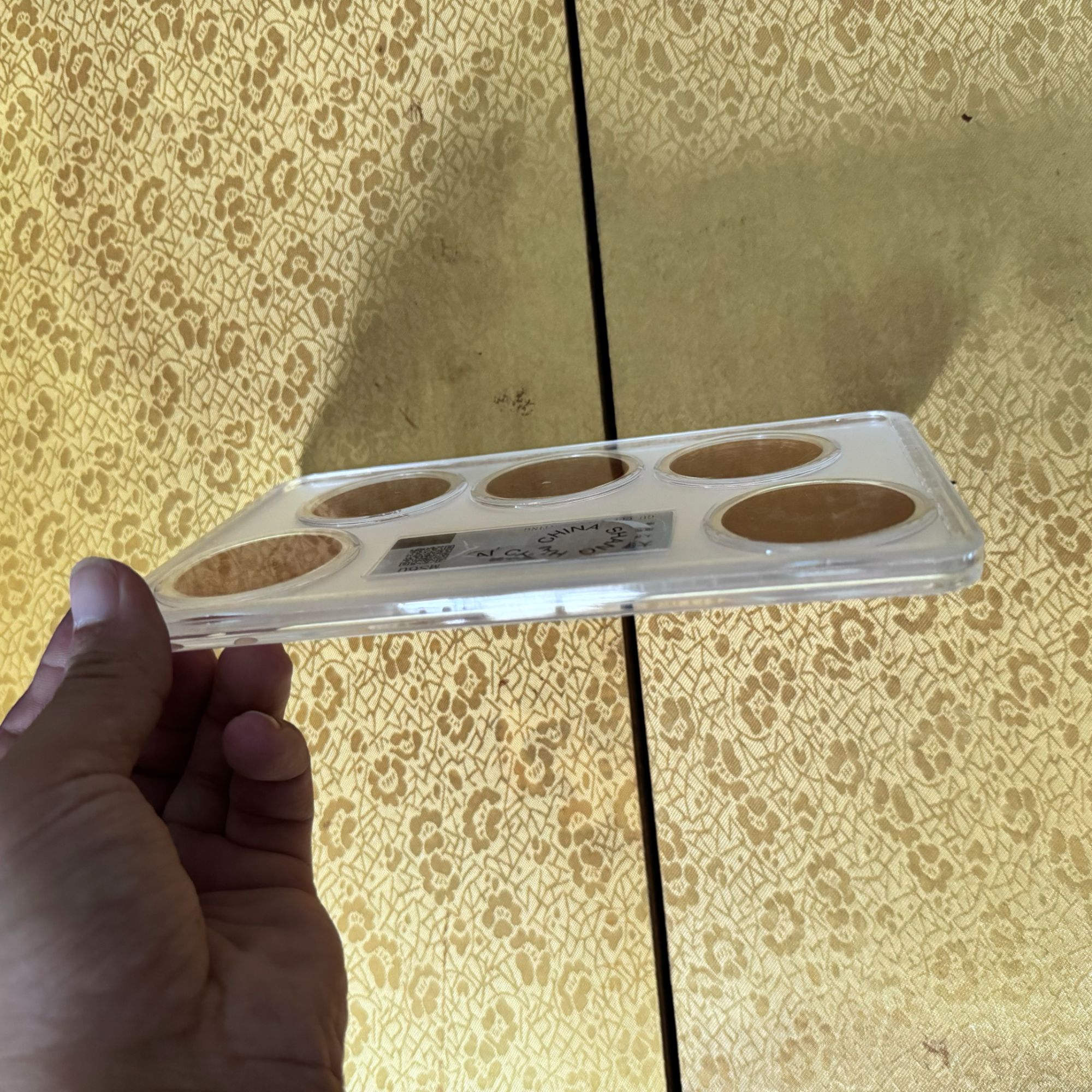 特色手工艺  五个圆慈老太太（黄） 复古风手工艺