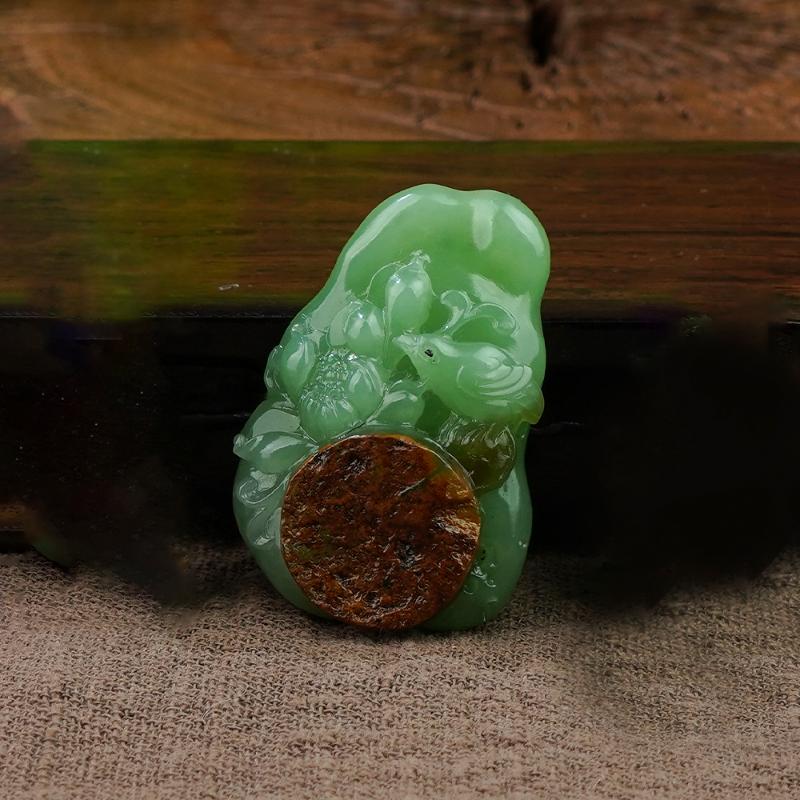 【香掌柜】和田玉苹果绿花鸟吊坠（发一件）