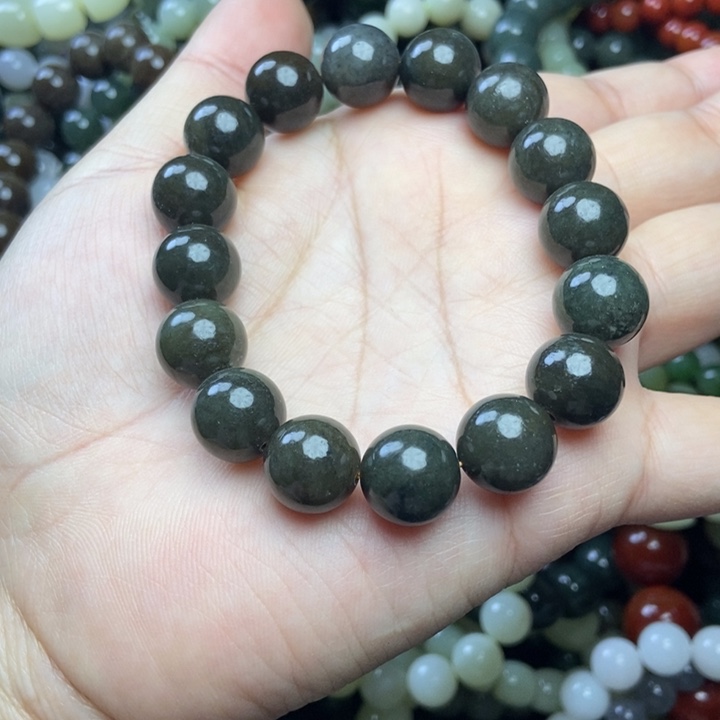 和田玉未镶嵌颈饰卡12