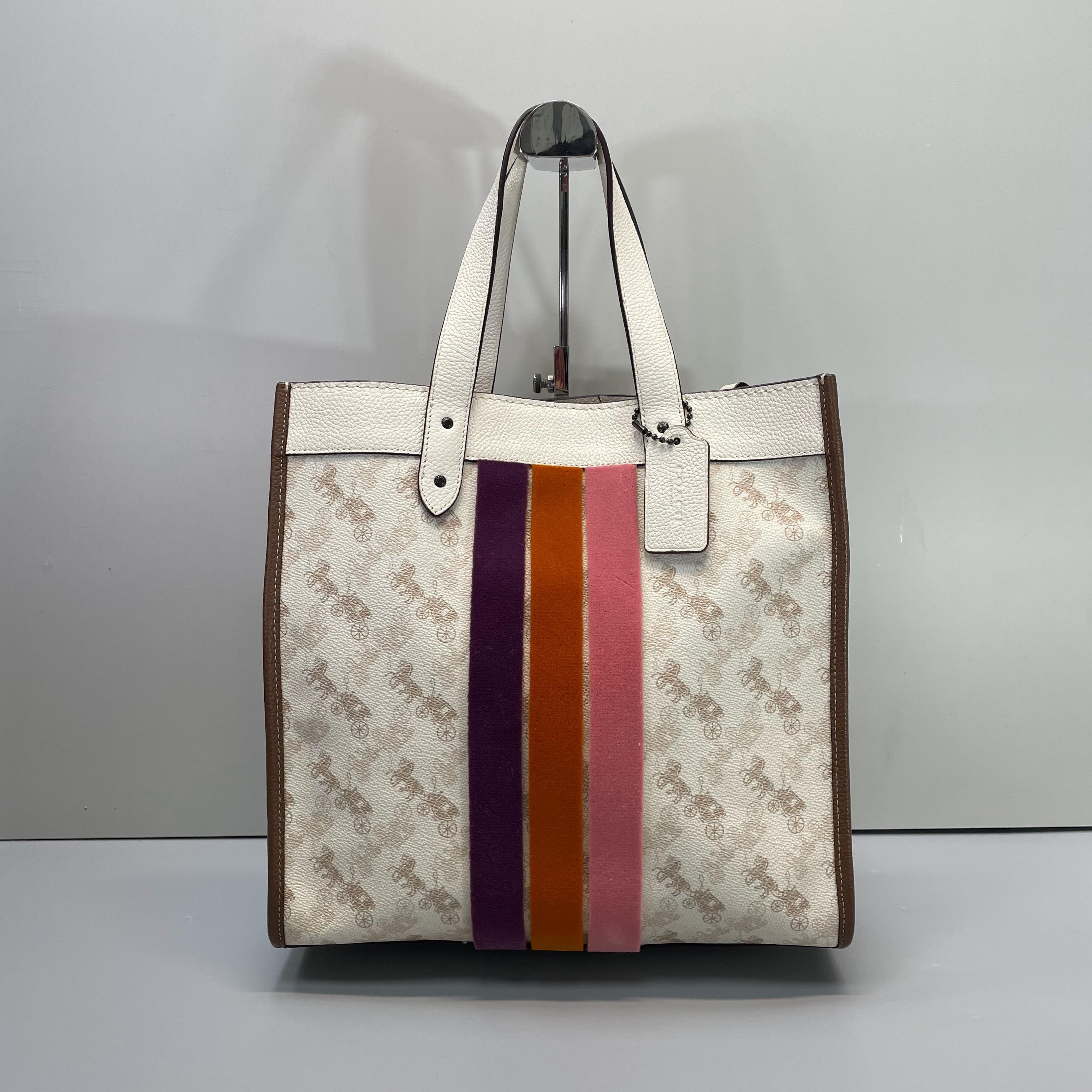 95新 COACH/蔻驰 field30白色条纹马车方托30*30*15cmD122905