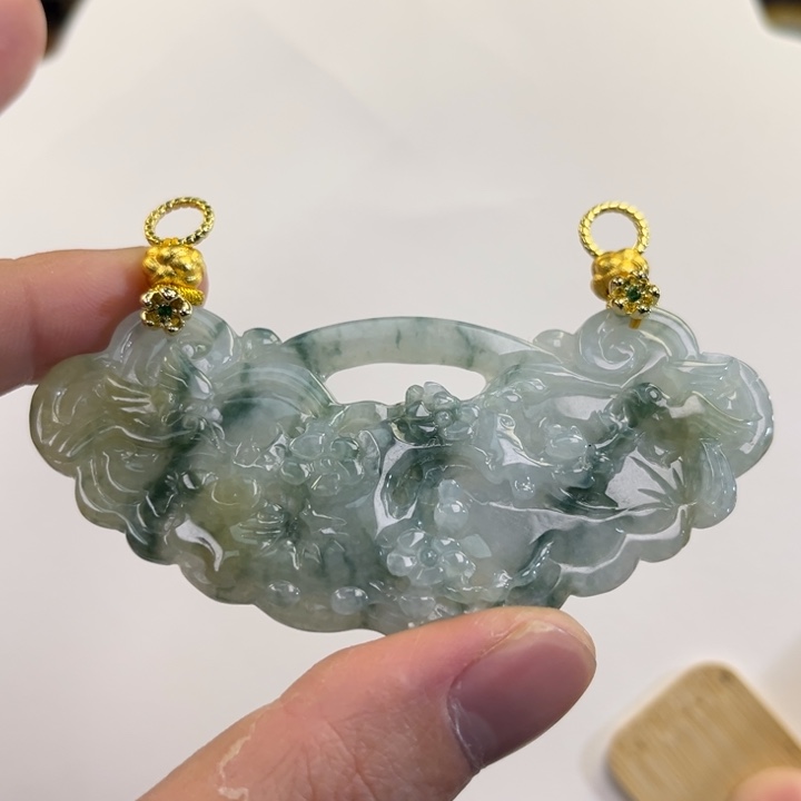 翡翠吊坠(赠链)未镶嵌代编织