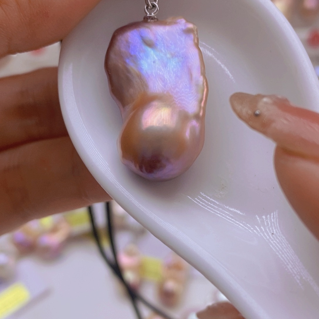 淡水珍珠未镶嵌吊坠(赠链)