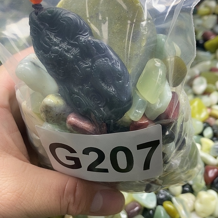 岫玉鱼缸石未镶嵌