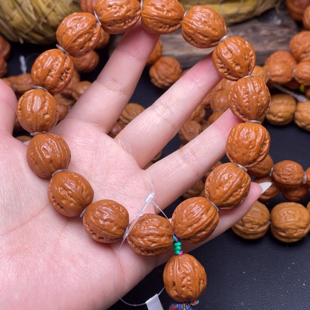 文玩核桃手串鸡心小手持