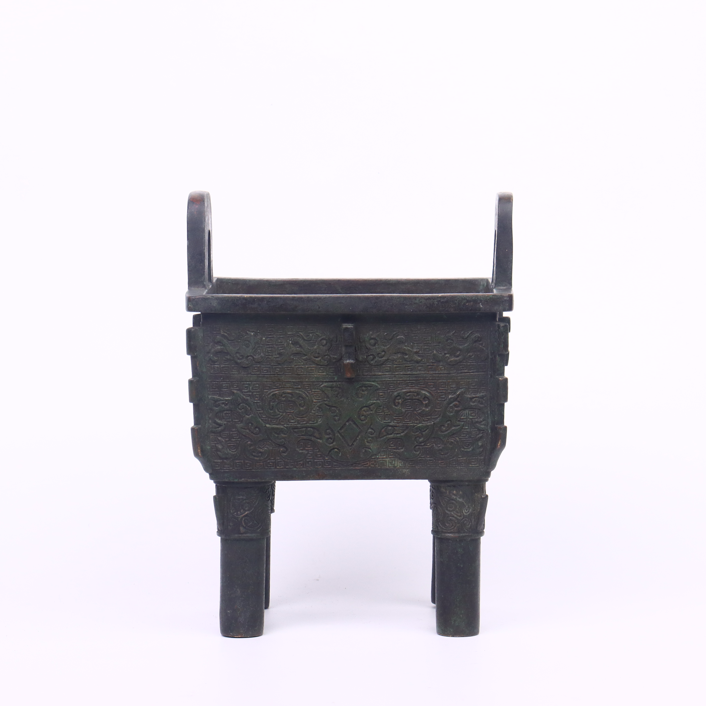 【明】四方鼎式炉（高度19cm口径18cm宽度15cm重量3475克）