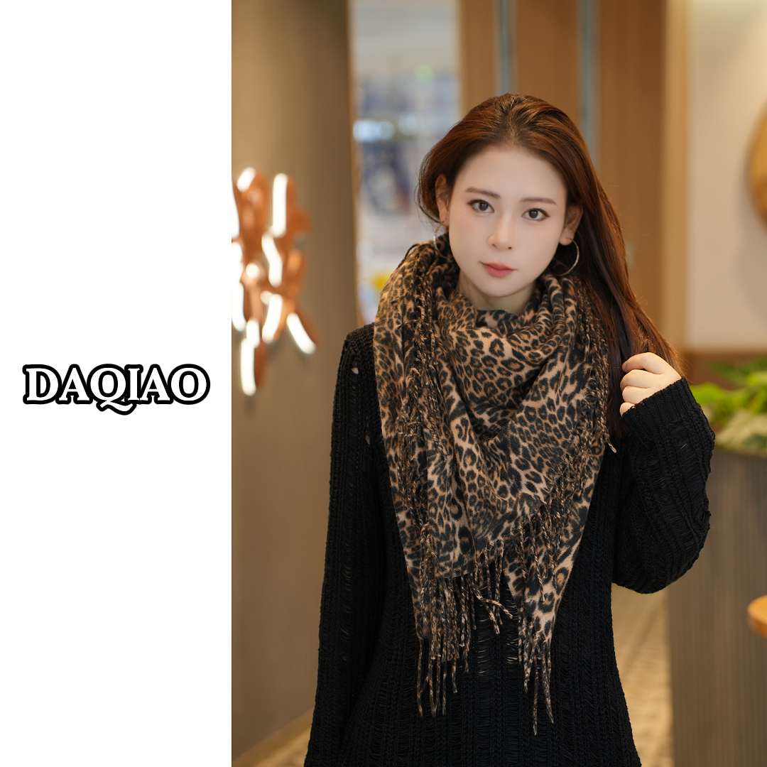 【小豹纹】仿羊绒方形围巾时尚女士秋冬气质百搭保暖流苏围巾