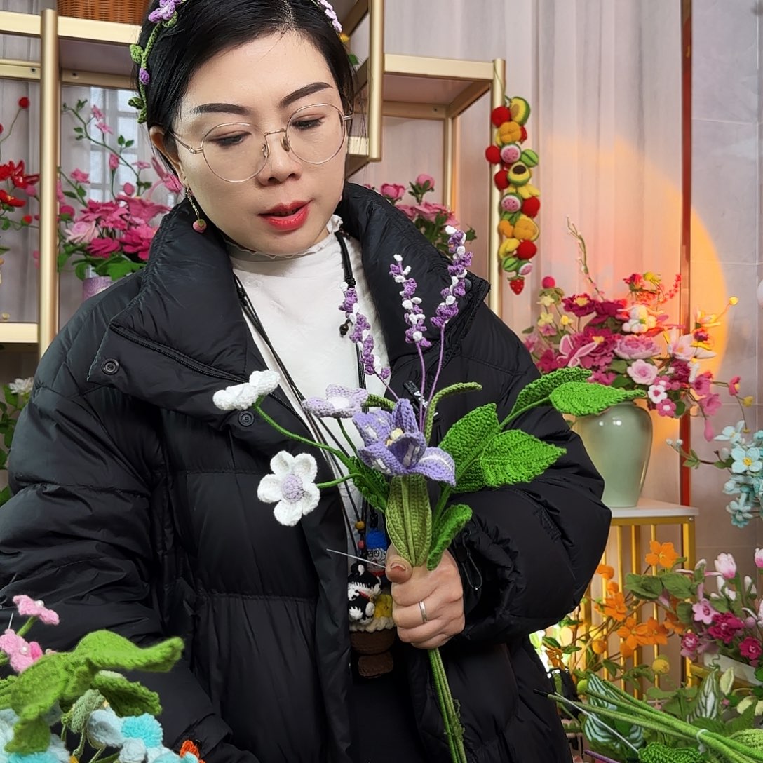 手工钩织设计花束