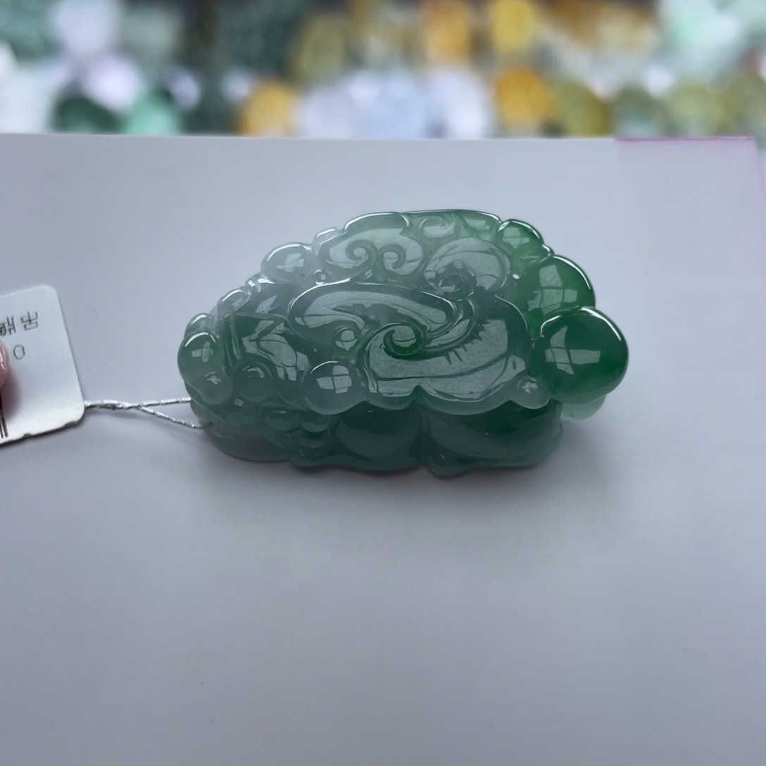 翡翠颈饰未镶嵌貔貅