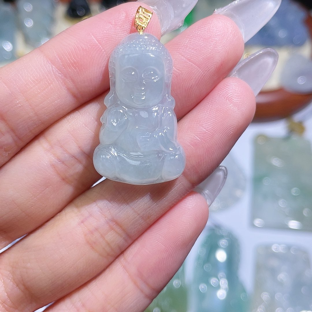 翡翠颈饰18K金镶嵌宝宝佛