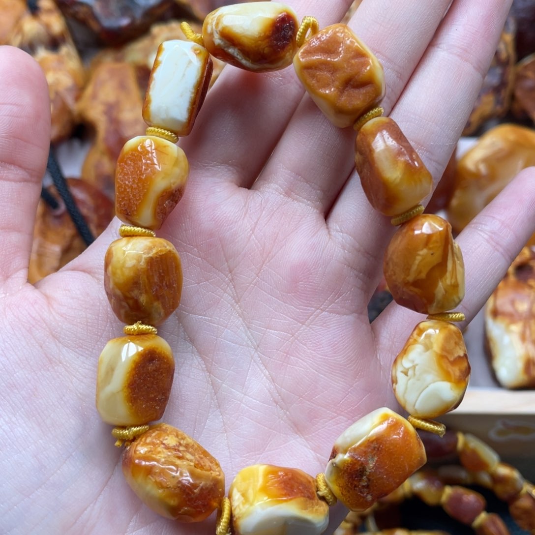 琥珀珠宝奇石未镶嵌