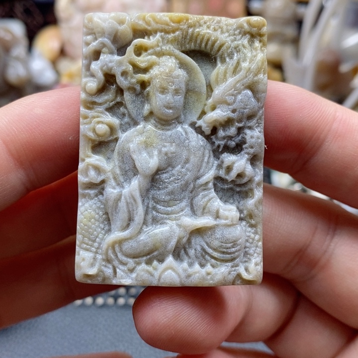 硅化珊瑚（珊瑚玉）颈饰未镶嵌