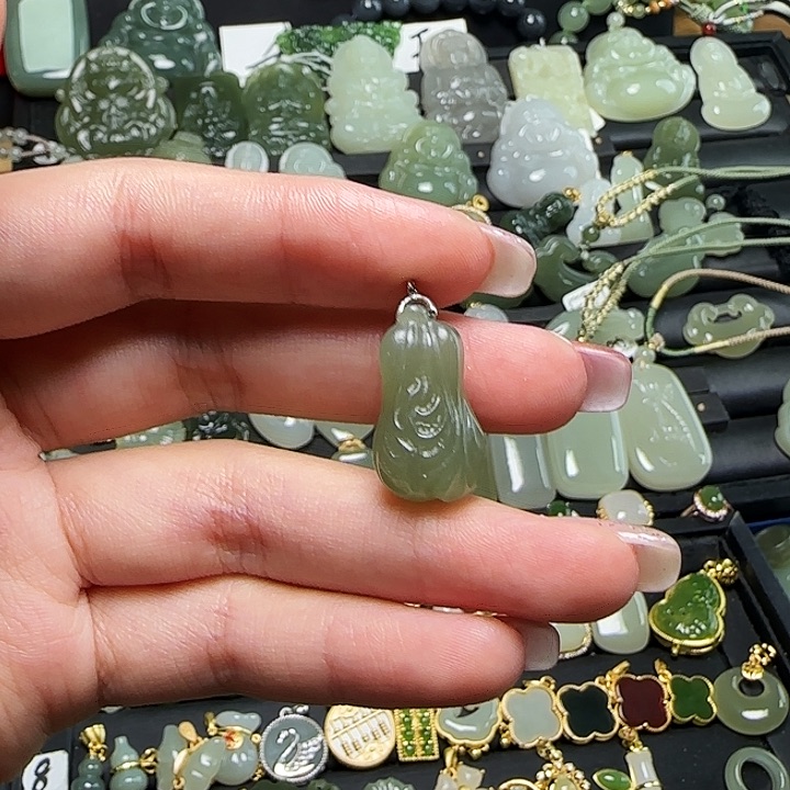 颈饰银S925镶嵌和田玉