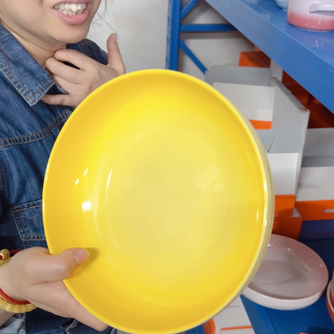 盘小姐姐家瓷器好漂亮轻虹黄色盘