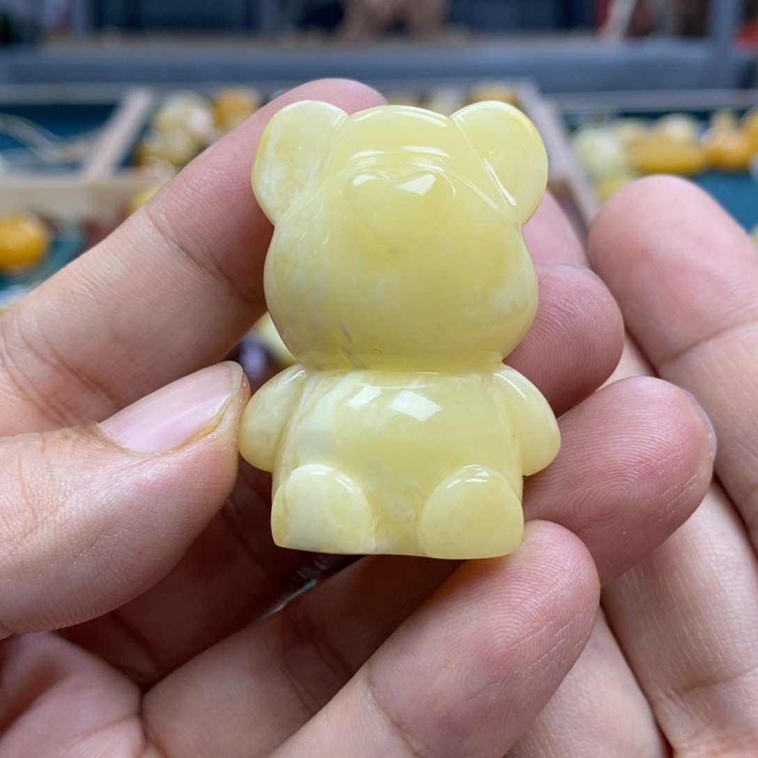 琥珀未镶嵌珠宝奇石白花蜡小熊吊坠19.02