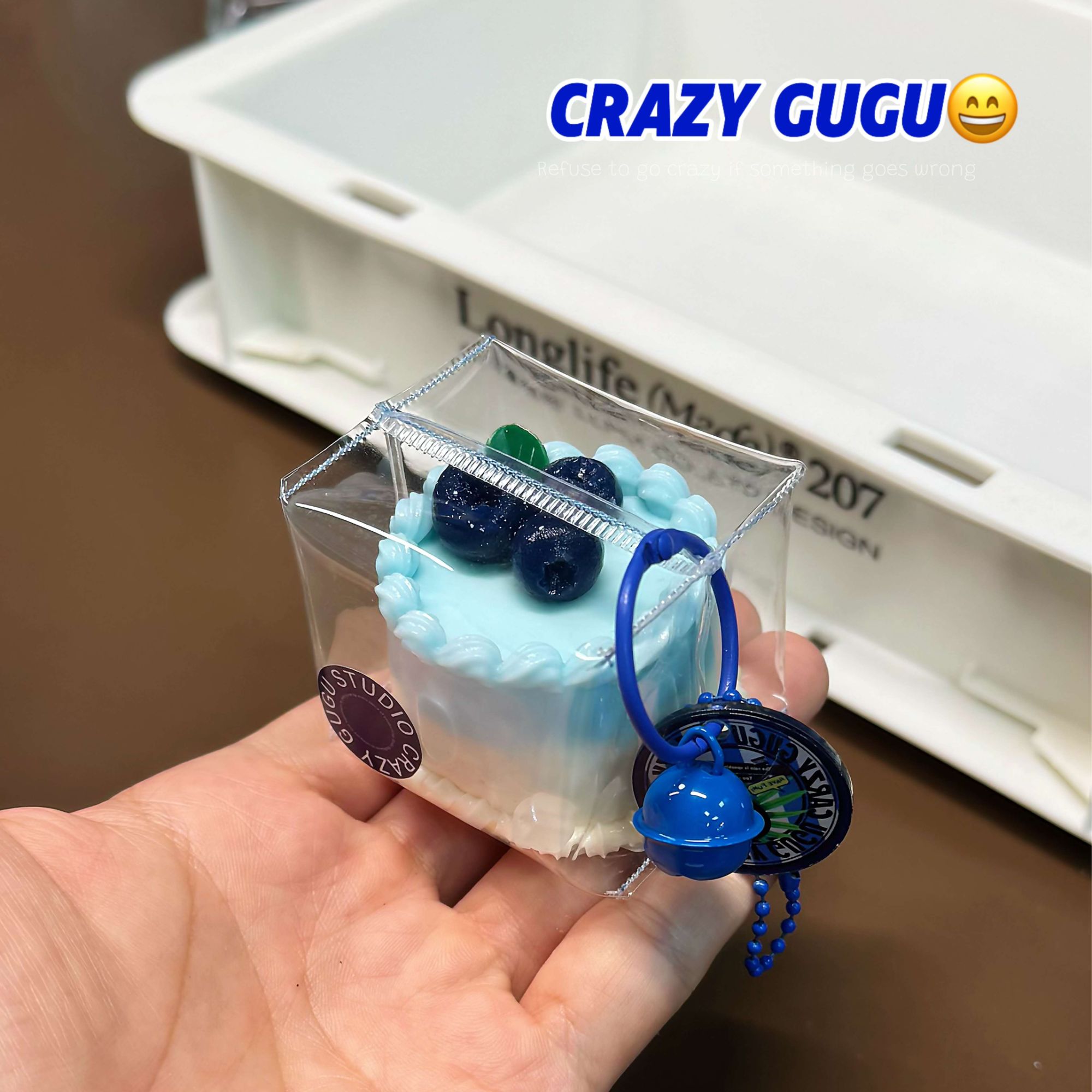 CRAZY GUGU 丨西海岸蓝莓蛋糕丨手工潮流玩具