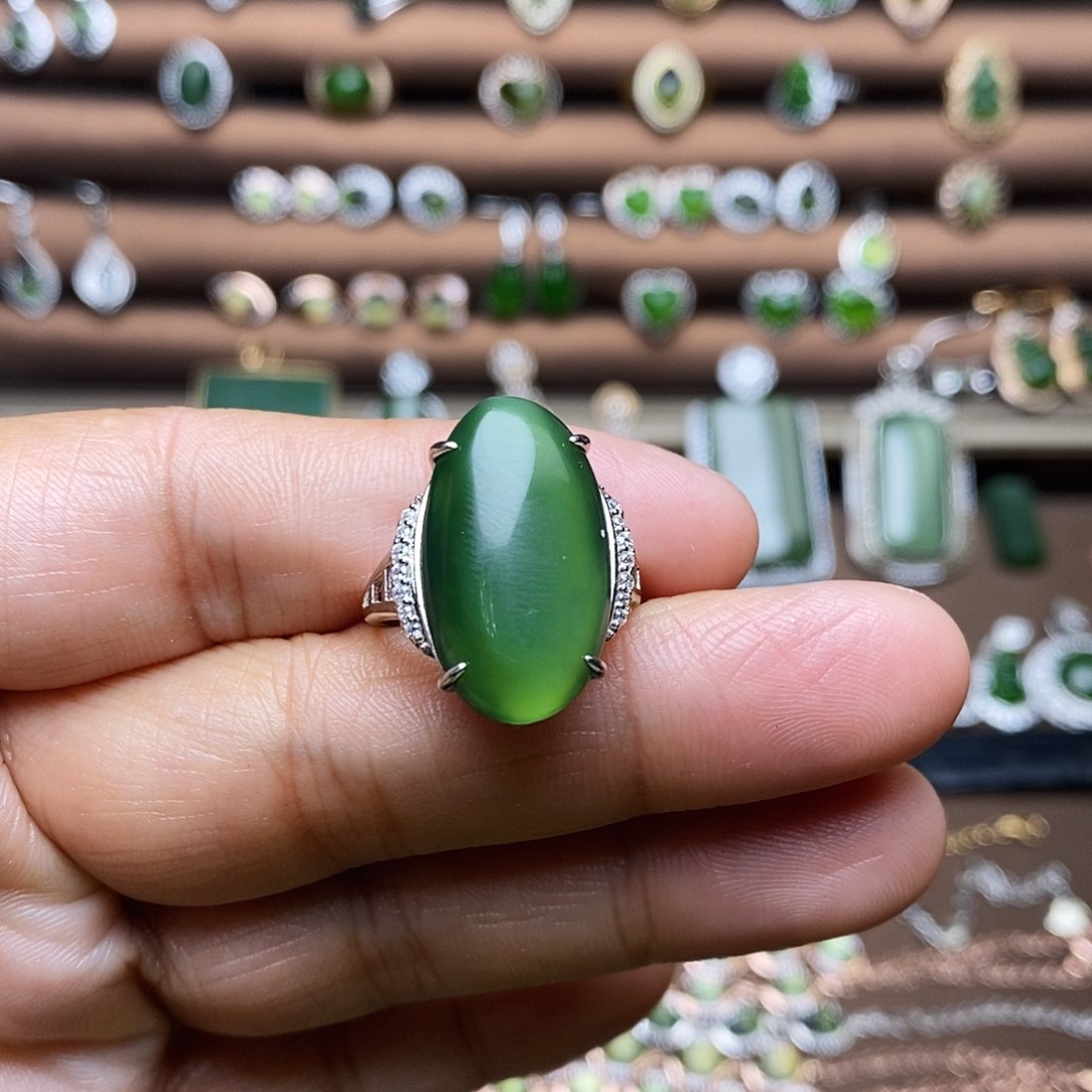 吊坠(不含链)银S925镶嵌和田玉（碧玉）戒指