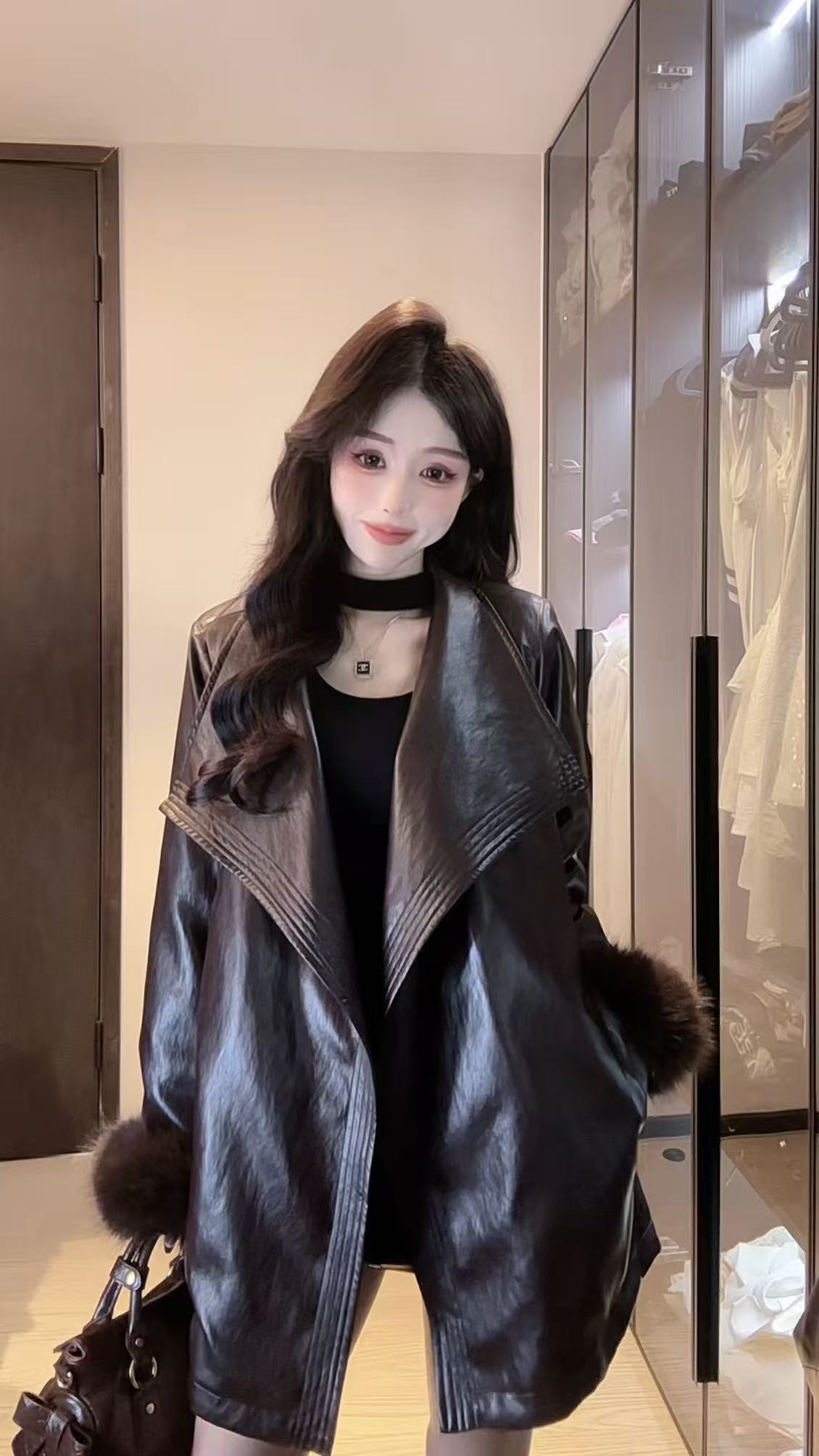 【阿娇私服】时尚气质羽绒皮衣女2025冬季新款中长款袖口狐狸毛外套