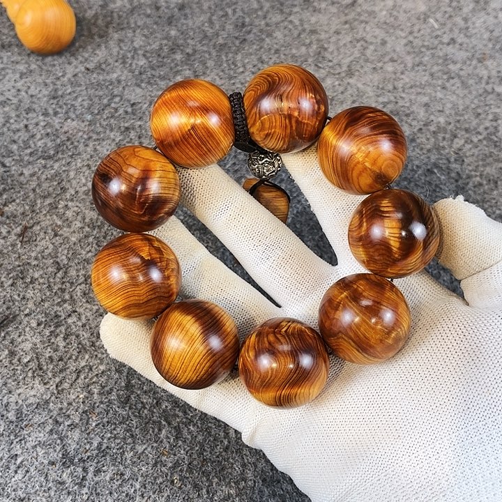 柏木（崖柏）陈化崖柏