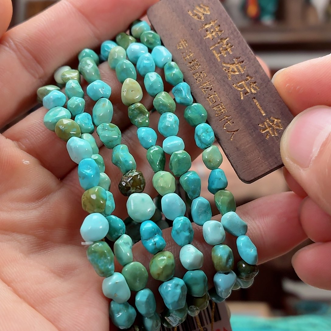 未镶嵌绿松石珠宝奇石