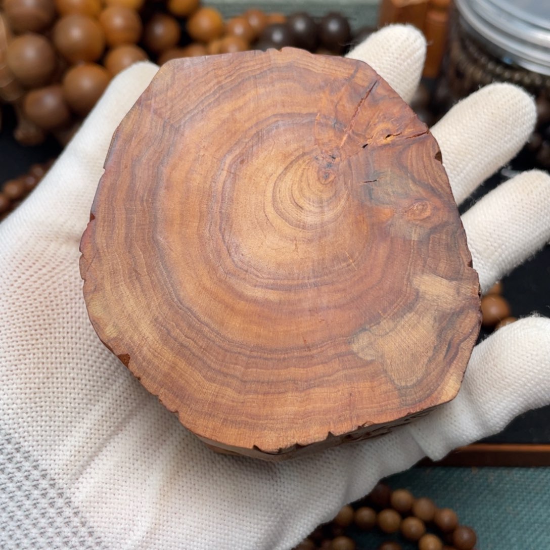 檀香木手串/手链牆*草迈索尔老山檀块料