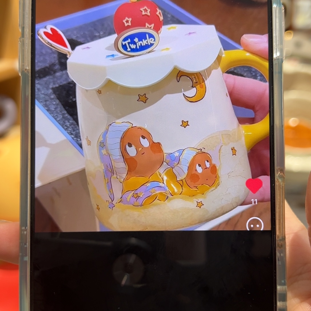 星星人黄色月亮马克杯