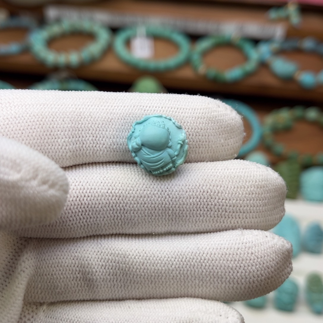 绿松石未镶嵌珠宝奇石