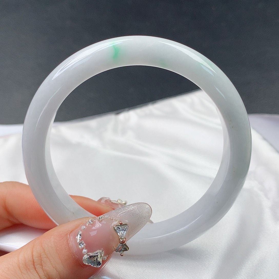 翡翠手镯未镶嵌18正58,6