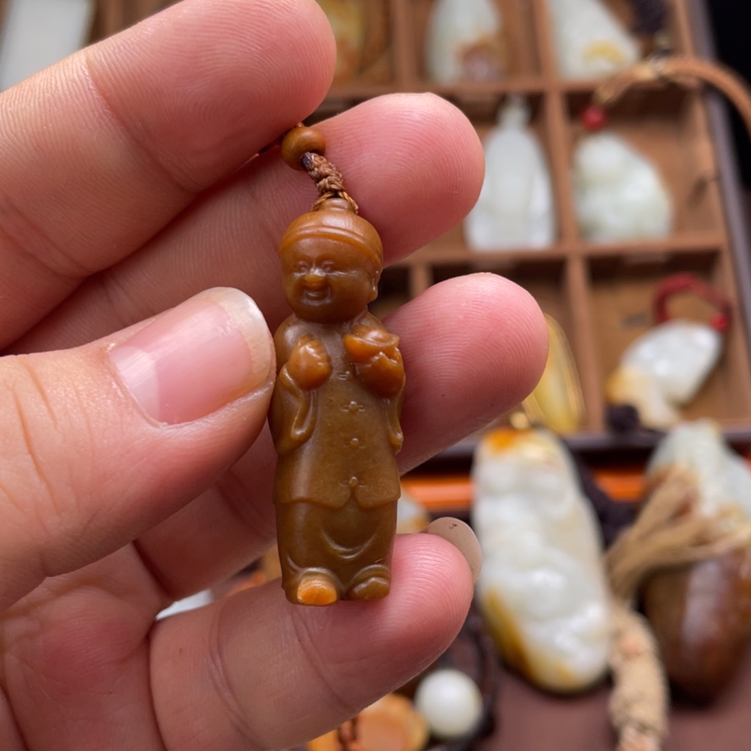 和田玉未镶嵌挂件