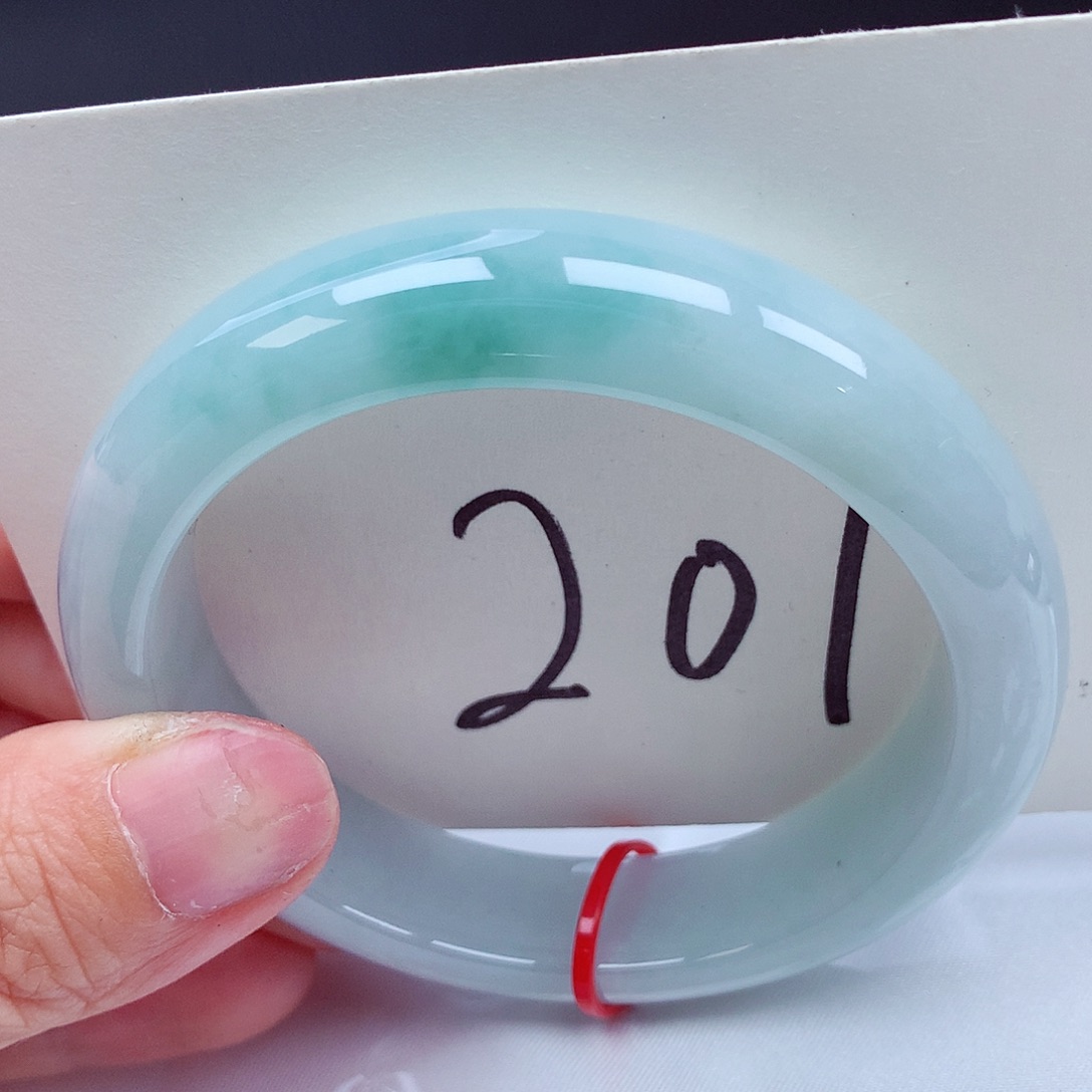 翡翠未镶嵌手镯翡翠