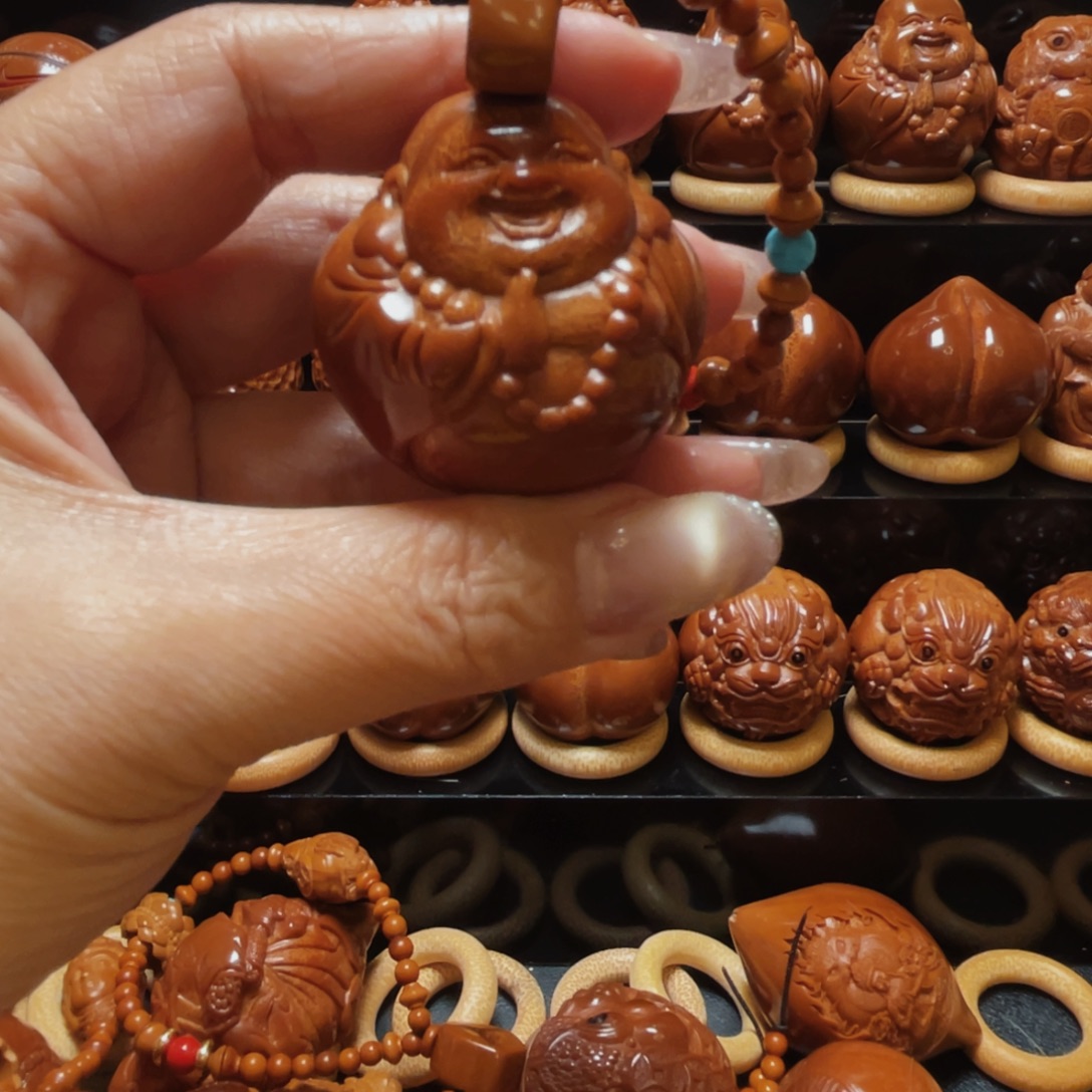 小***雨大叶紫檀（黑酸枝木类）